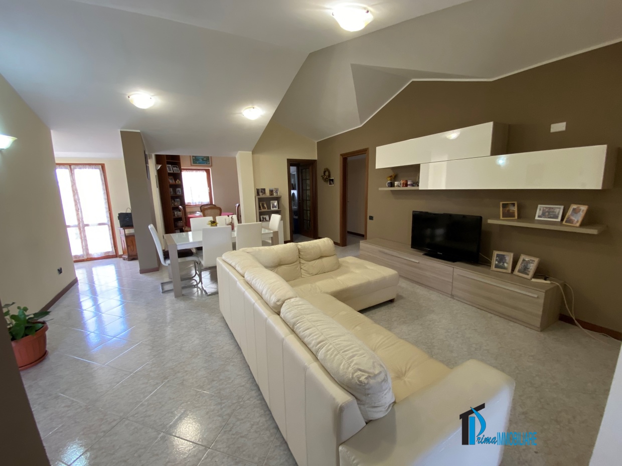 3 Bed, 2 Bath, ApartmentFor Sale, San Gemini, Terni, Umbria