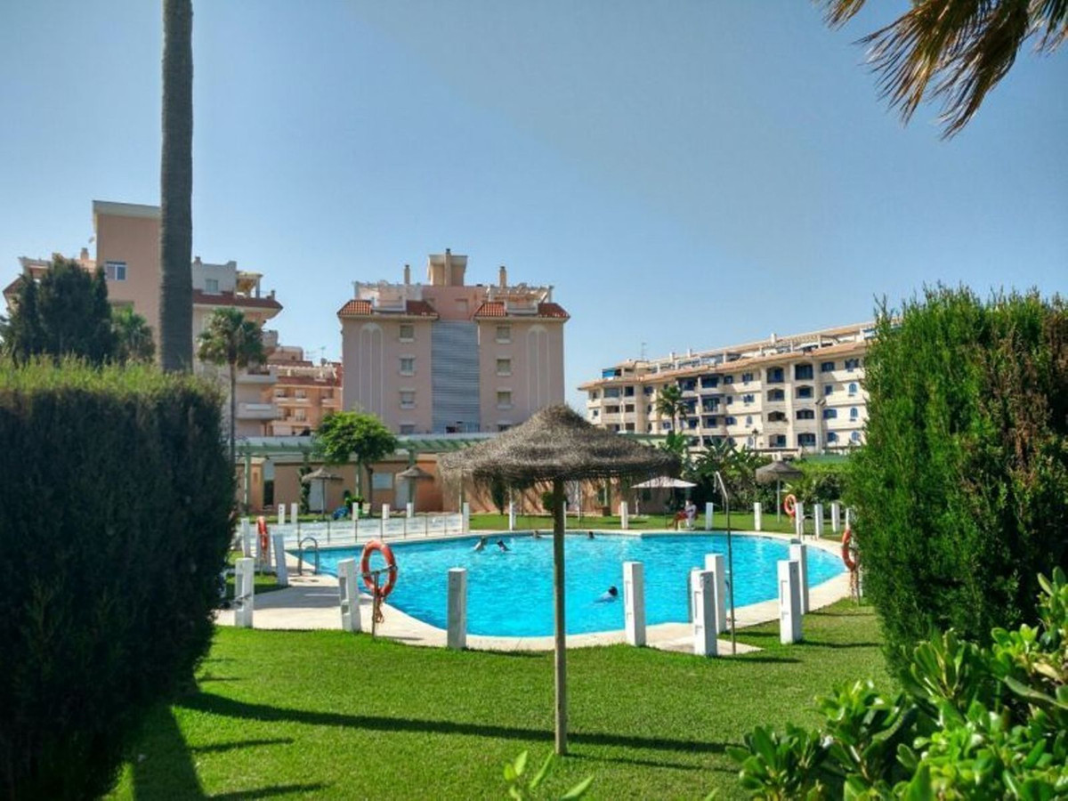 1 Bath, ApartmentFor Sale, San Luis de Sabinillas, Malaga