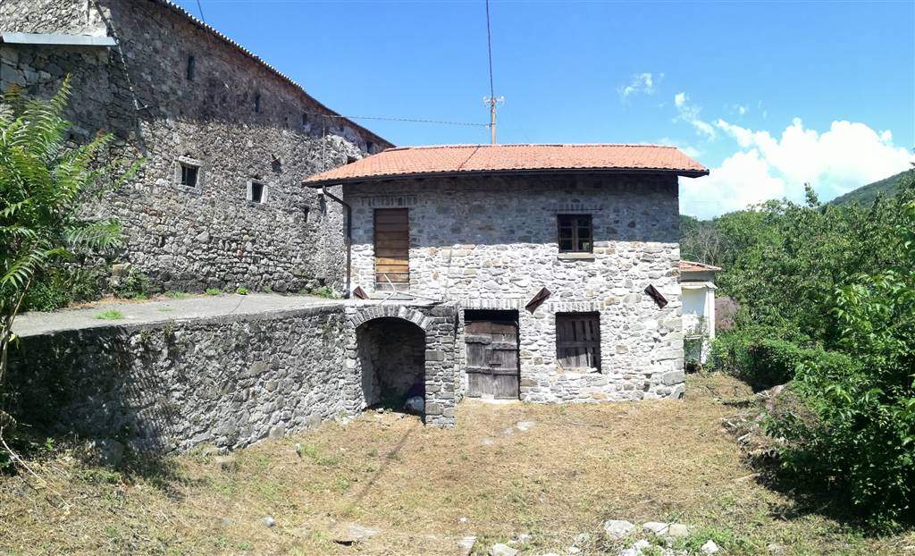 2 Bed, 1 Bath, HouseFor Sale, Minucciano, LUCCA