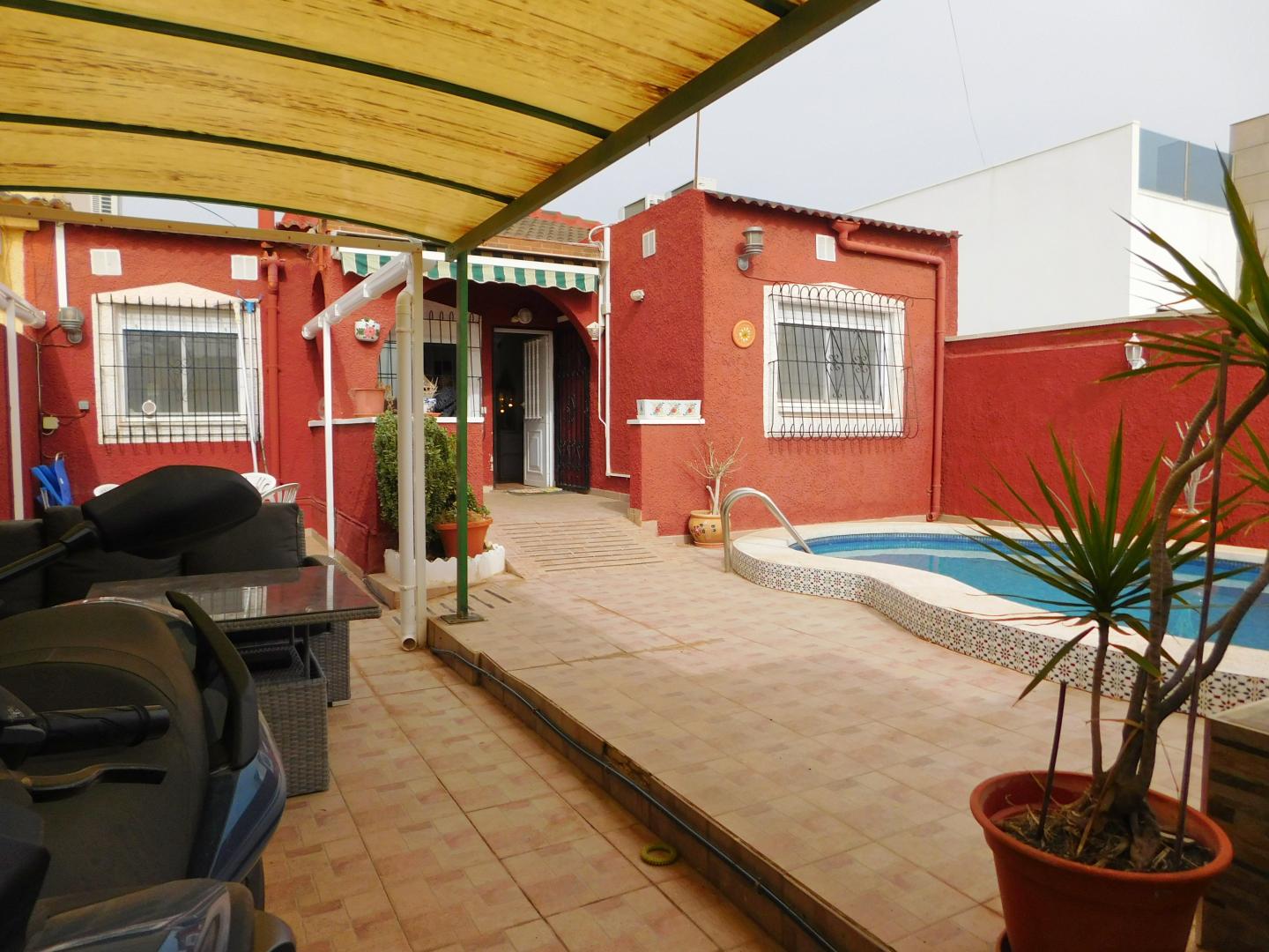 4 Bed, 2 Bath, HouseFor Sale, Torrevieja, Alicante