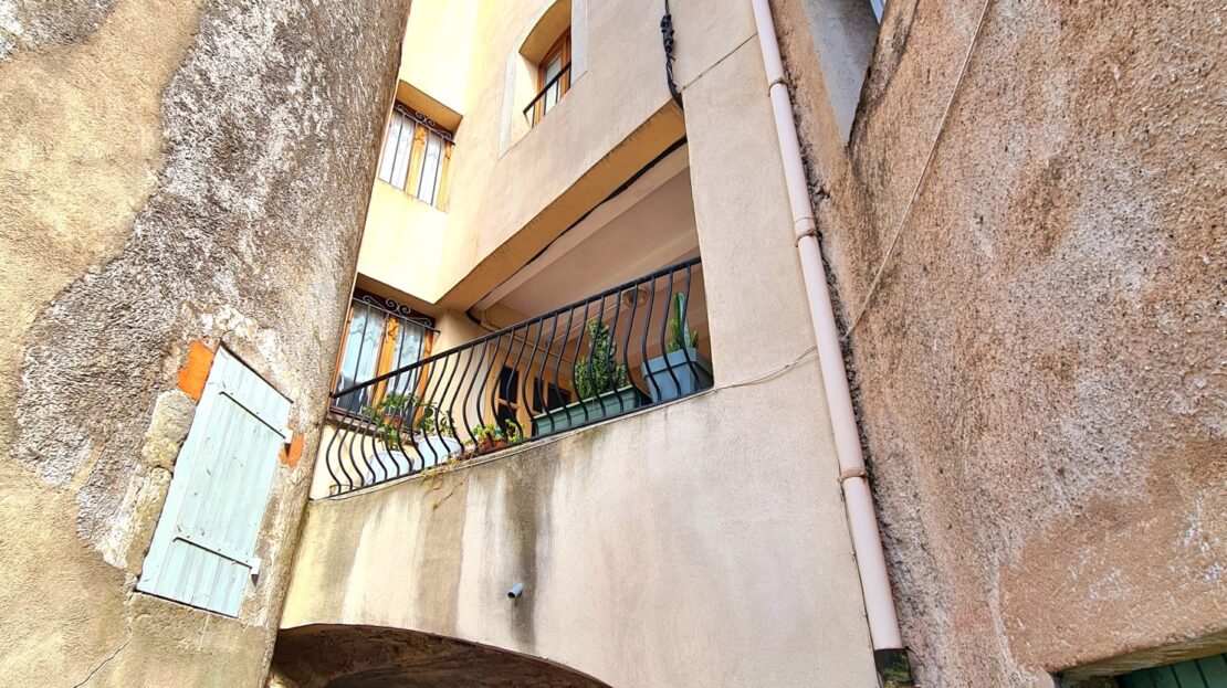 3 Bed, 1 Bath, HouseFor Sale, Avene, Herault, Languedoc-Roussillon, 34260